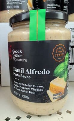 Basil Alfredo