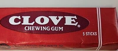 Clove chewing gum