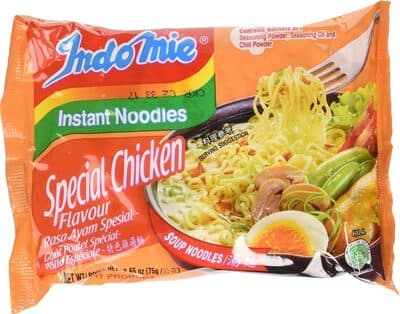 Instant noodle soup special chicken flavor halal