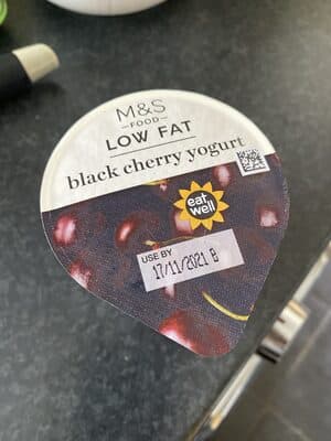 Black cherry yoghurt