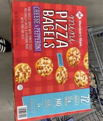 Cheese & Pepperoni Mini Pizza Bagels
