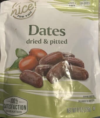 Dates dried and pitted