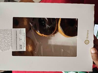 Glazed/Chocolate Iced Donut