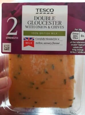 Double Gloucester with onion and chives