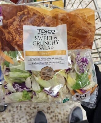 Sweet and crunchy salad