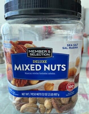 Deluxe Mixed Nuts