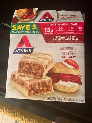 Strawberry shortcake bars