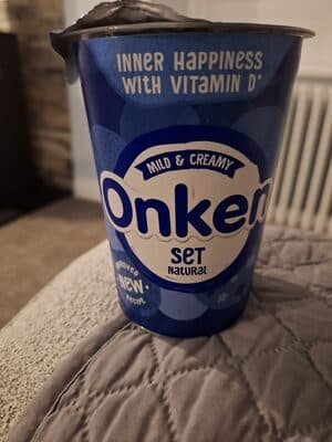 mild and creamy, set natural