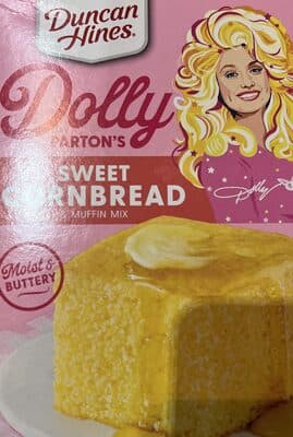 Dolly Partons’s Sweet Cornbread