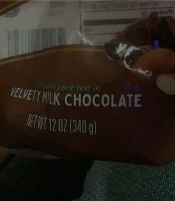Milk chocolate covered Almonds