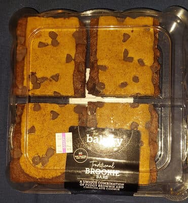 Traditional Brookie Bars