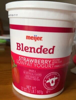 Blended Strawberry Lowfat Yogurt