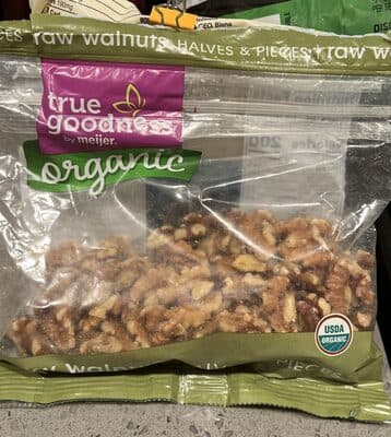 Raw Walnuts Halves & Pieces