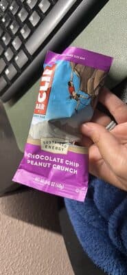 Chocolate Chip Peanut Crunch Energy Bar