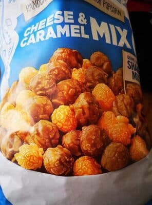 Cheese & Caramel Mix Flavored Popped Corn