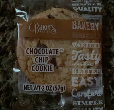 Chocolate chip cookie