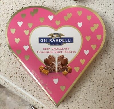 Milk Chocolate Caramel Duet Hearts