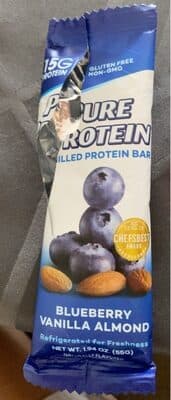 Blueberry Vanilla Almond Flavored Chilled Protein Bar