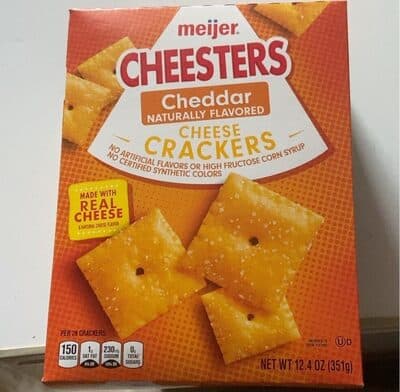 Cheddar Flavored Cheese Crackers