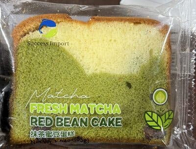 Fresh Matcha Red Bean Cake