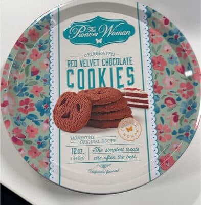 Red velvet chocolate cookies