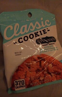 Soft Baked Cinnabon Cinnamon & Cream Cheese Chips