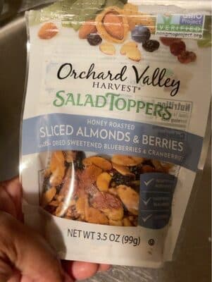Honey Roasted Sliced Almonds & Berries Salad Toppers