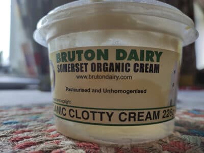 Organic clotty cream