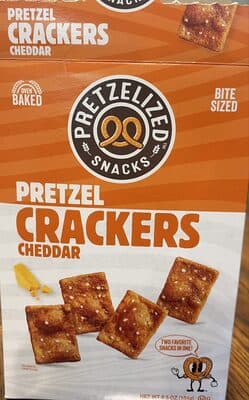 Pretzel Crackers Cheddar