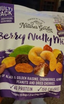 Berry Nutty Mix
