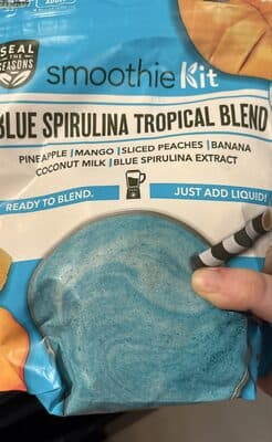 Blue spirulina tropical blend smoothie kit