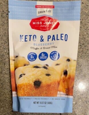 Keto & Paleo Blueberry Muffin