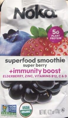 Superfood smoothie super berry