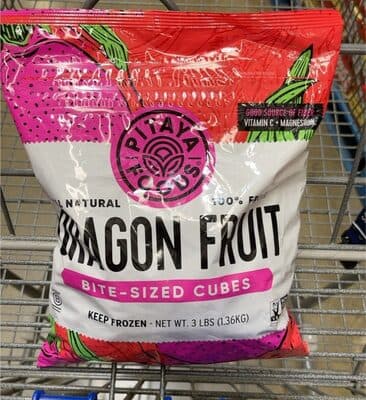 Dragon fruit cubes