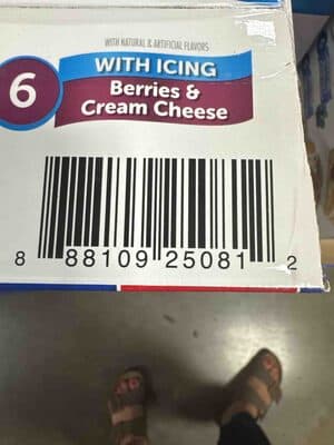 Berries & Cream Cheese With Icing