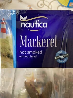 Mackerel hot smoked without head