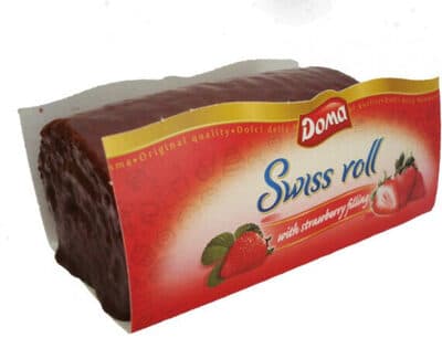 Swiss roll strawberry