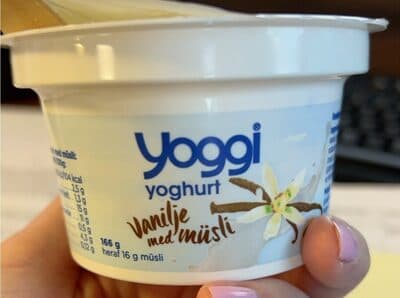 Yoggi yoghurt