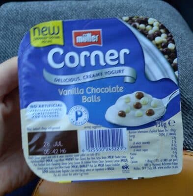 Corner creamy yogourt vanilla chocolate balls