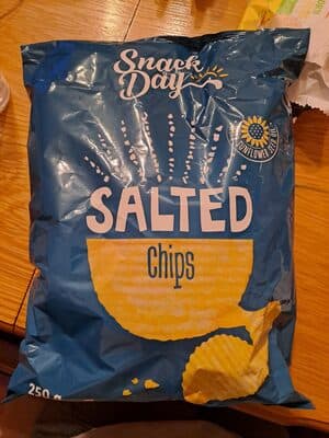 Snack day salted chips