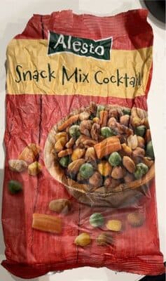 Snack mix cocktail