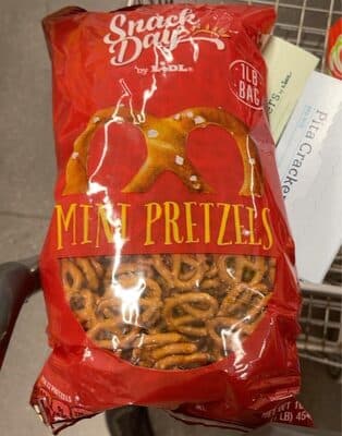 Mini pretzels
