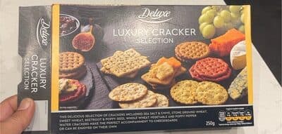 Deluxe luxury cracker