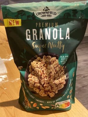 Granola super nutty