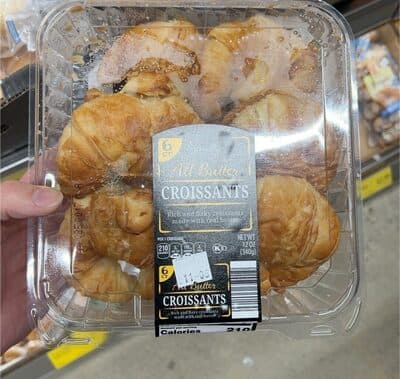 All butter croissant