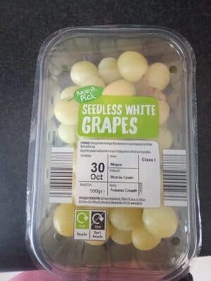 Seedless White Grapes