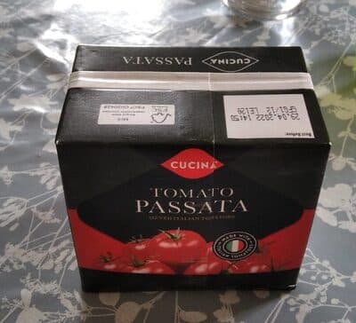 Tomato passata