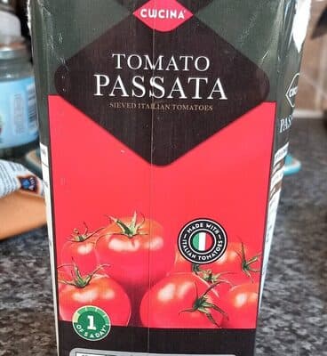 Tomato passata