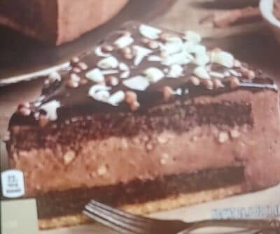 Chocolate cream cake