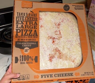 Mama cozis five cheese pizza